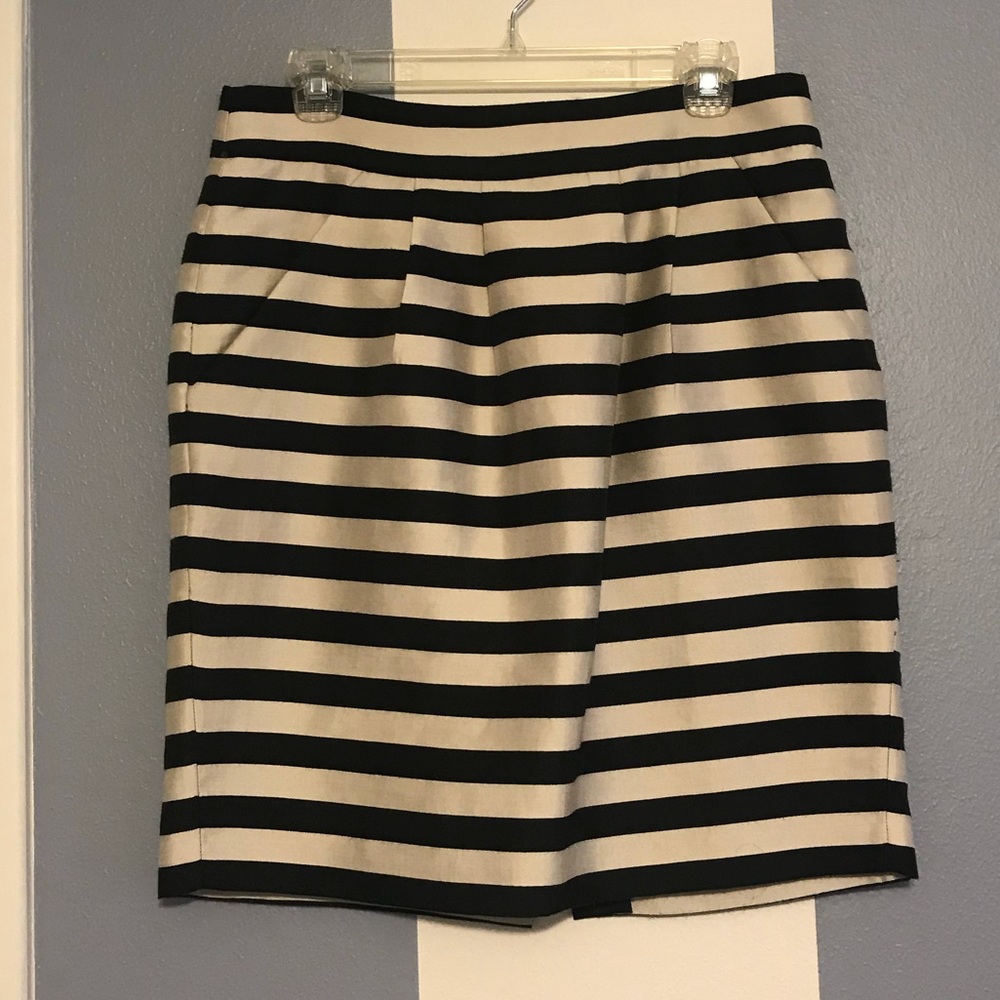 Banana Republic Black & white striped skirt